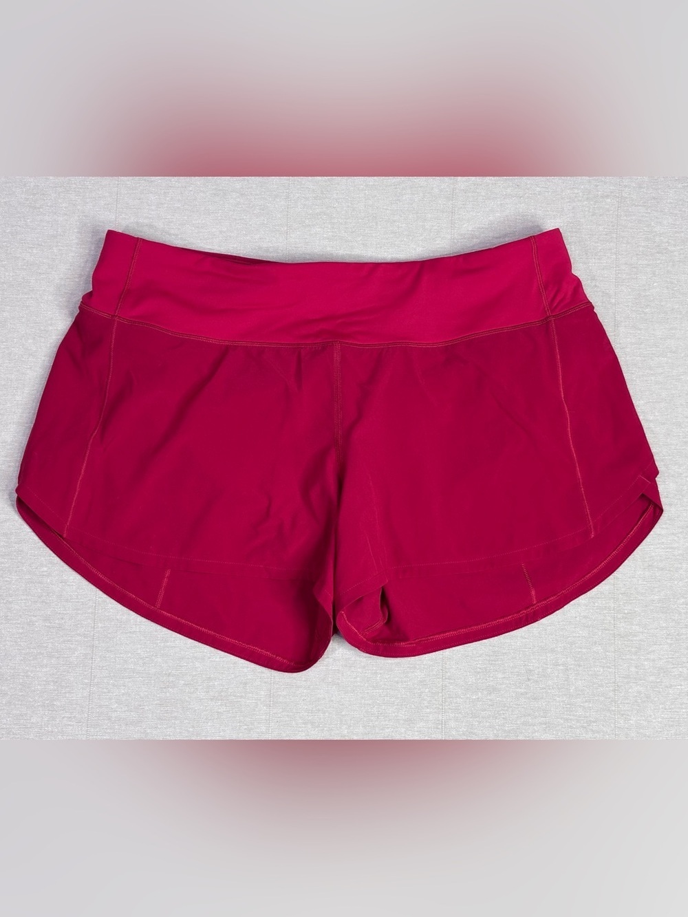 Lululemon Hotty Hot Shorts 8 Red High Rise 3.5” Run Gym Zip Pocket